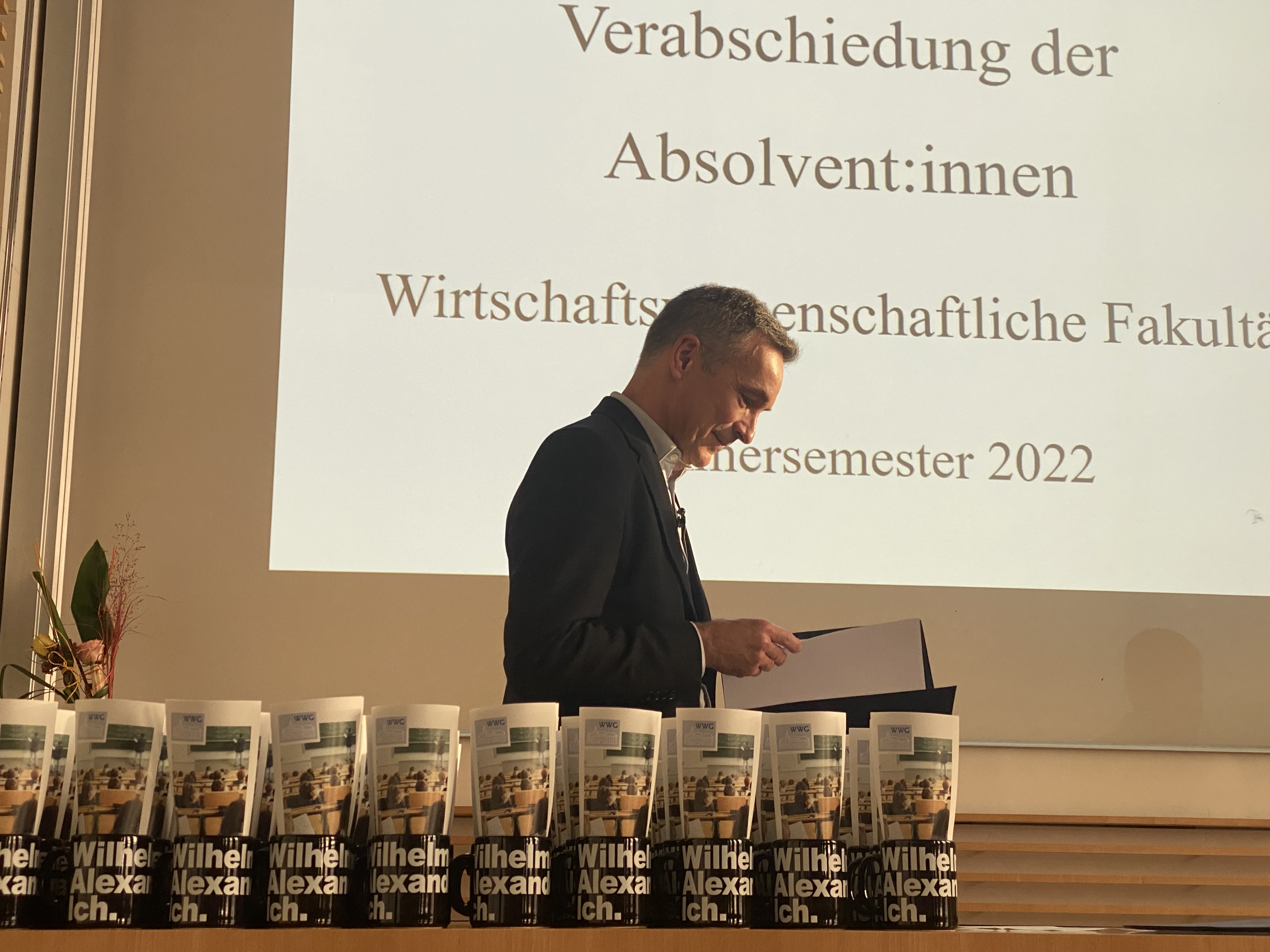 Dean Prof. Dr. Daniel Klapper